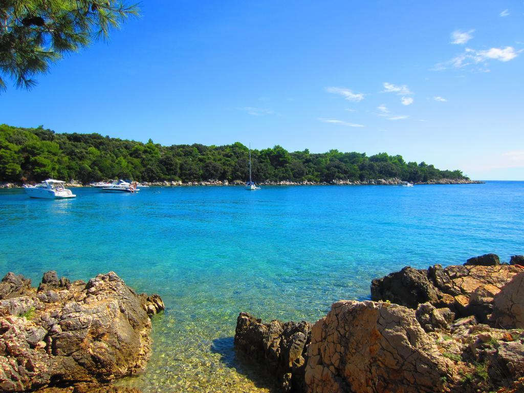 Villa Lucija Rab Town Bagian luar foto